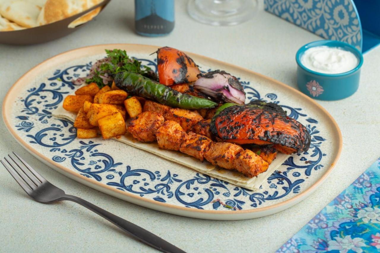 Citadines Abha Lejlighedshotel Eksteriør billede A mixed grill
